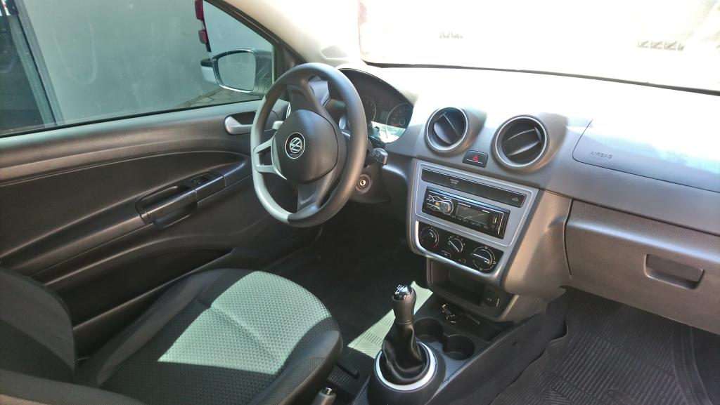 VOLKSWAGEN Saveiro - Foto