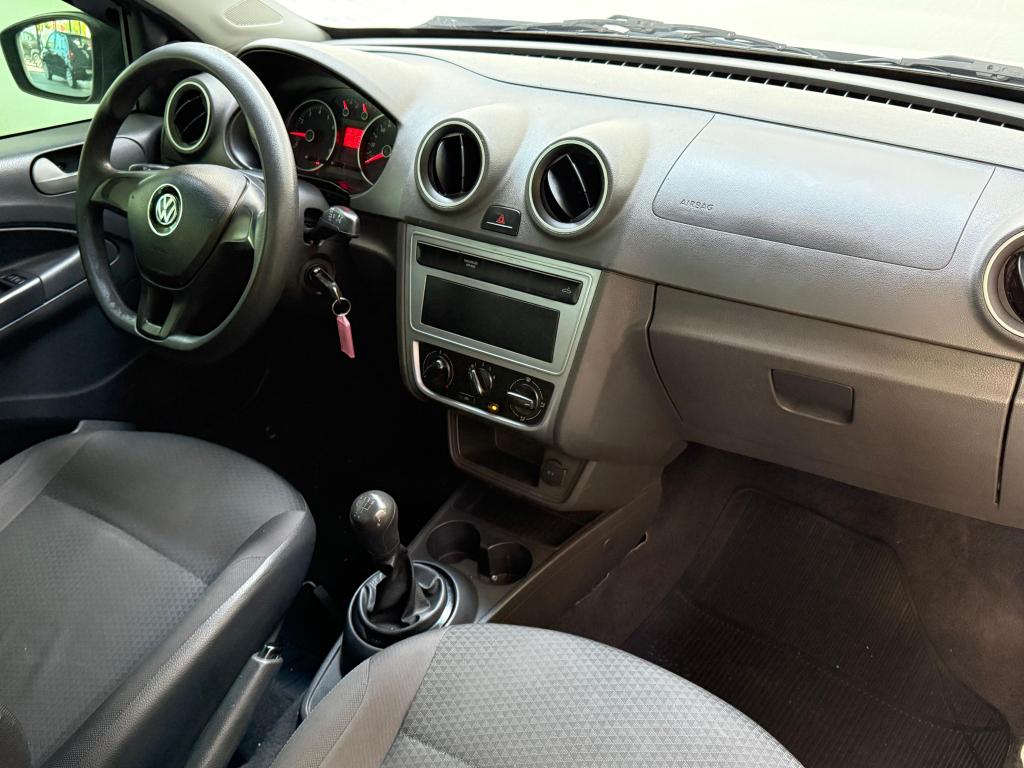 VOLKSWAGEN Saveiro - Foto