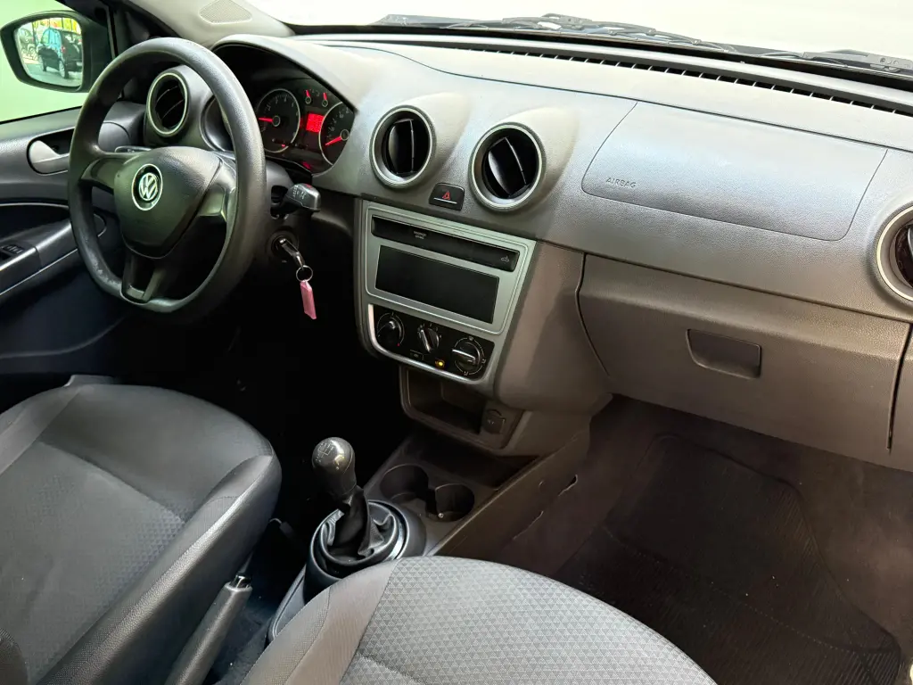 VOLKSWAGEN Saveiro - Foto