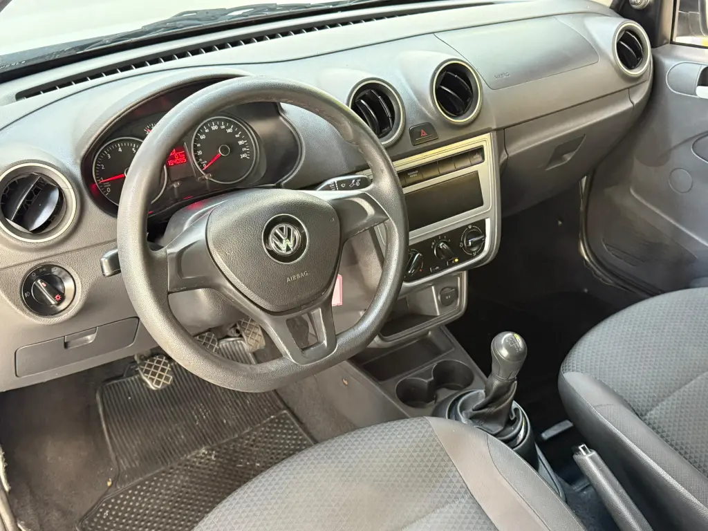VOLKSWAGEN Saveiro - Foto