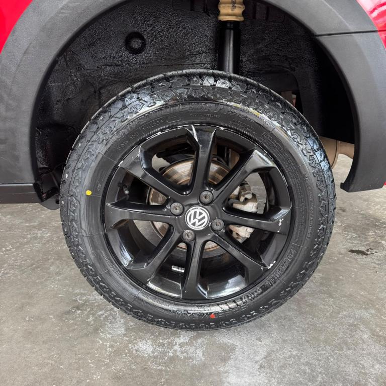 VOLKSWAGEN Saveiro - Foto