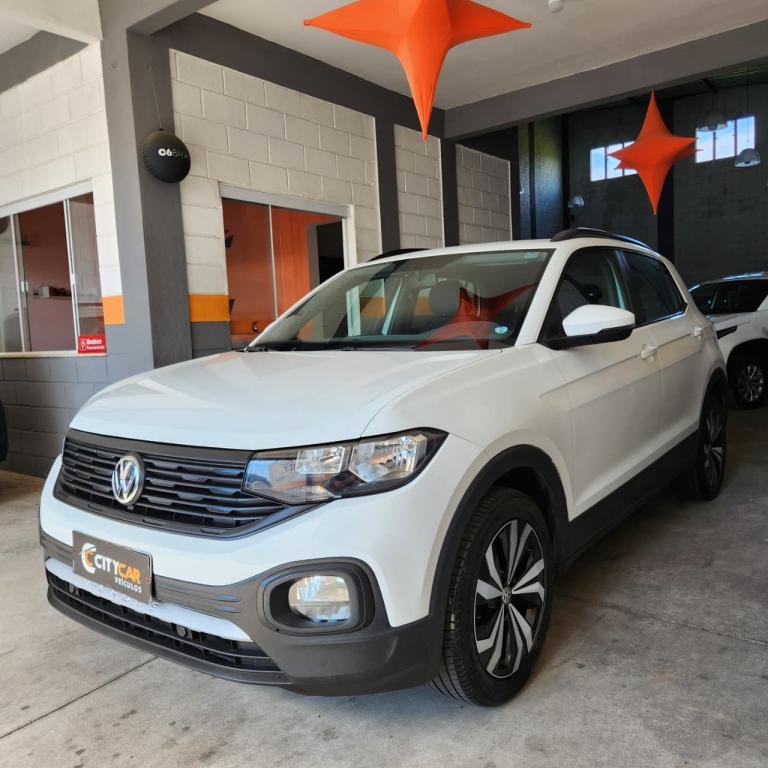 VOLKSWAGEN T-Cross - Foto