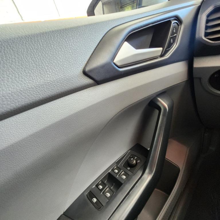 VOLKSWAGEN T-Cross - Foto