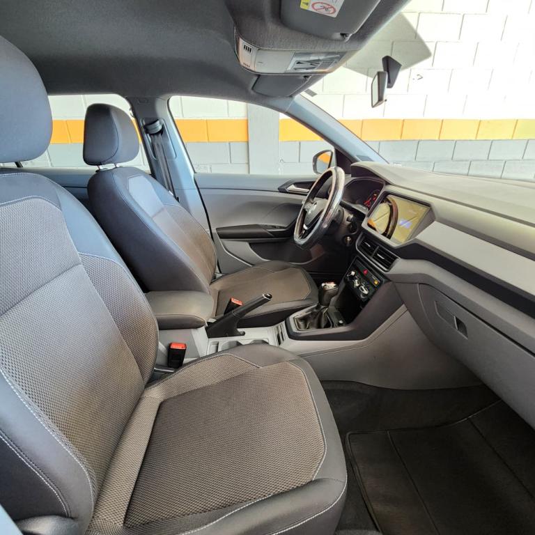 VOLKSWAGEN T-Cross - Foto