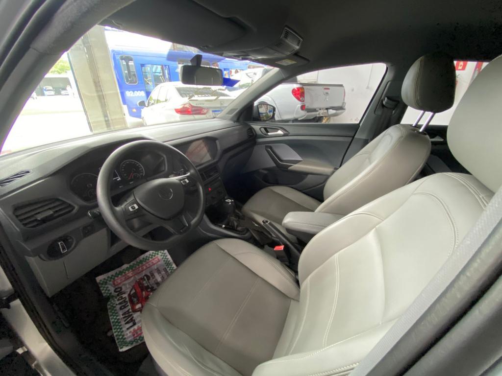 VOLKSWAGEN T-Cross - Foto