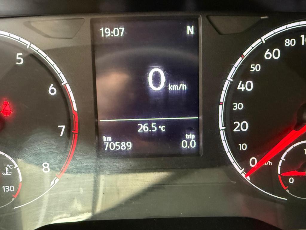 VOLKSWAGEN T-Cross - Foto