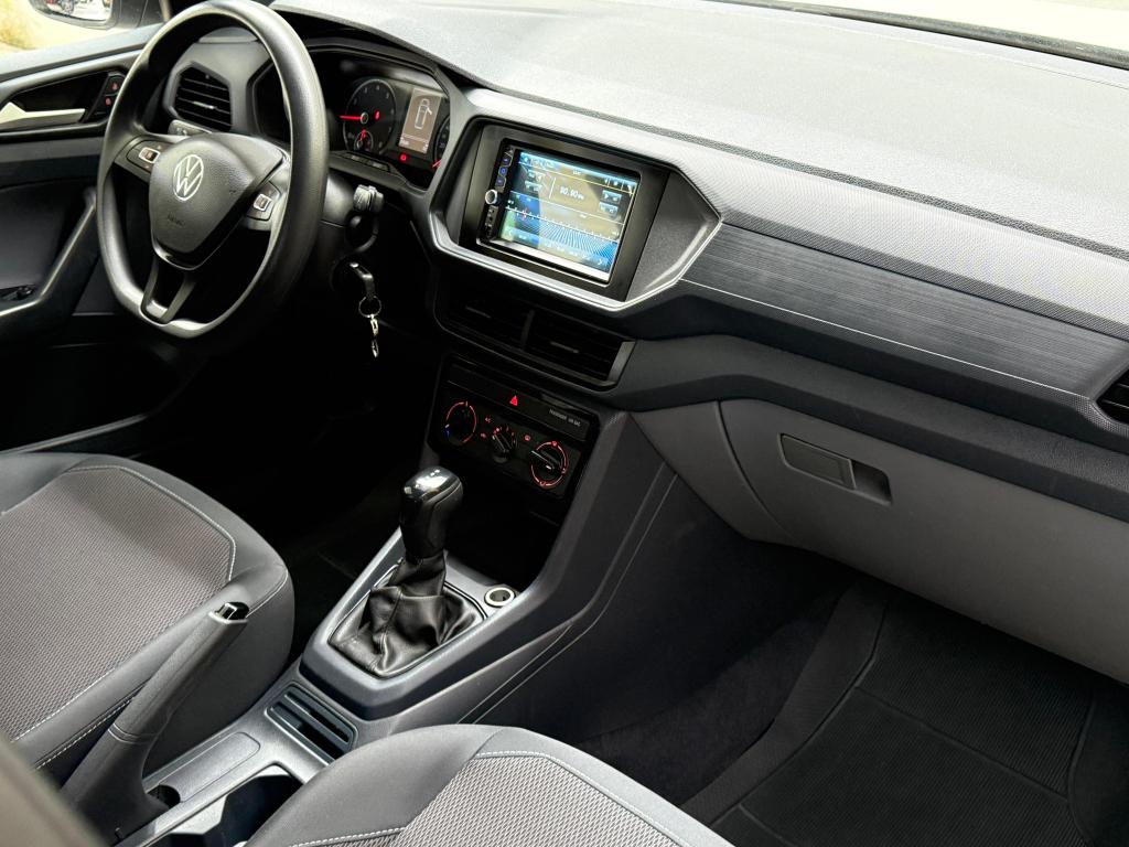 VOLKSWAGEN T-Cross - Foto