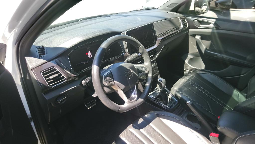 VOLKSWAGEN T-Cross - Foto