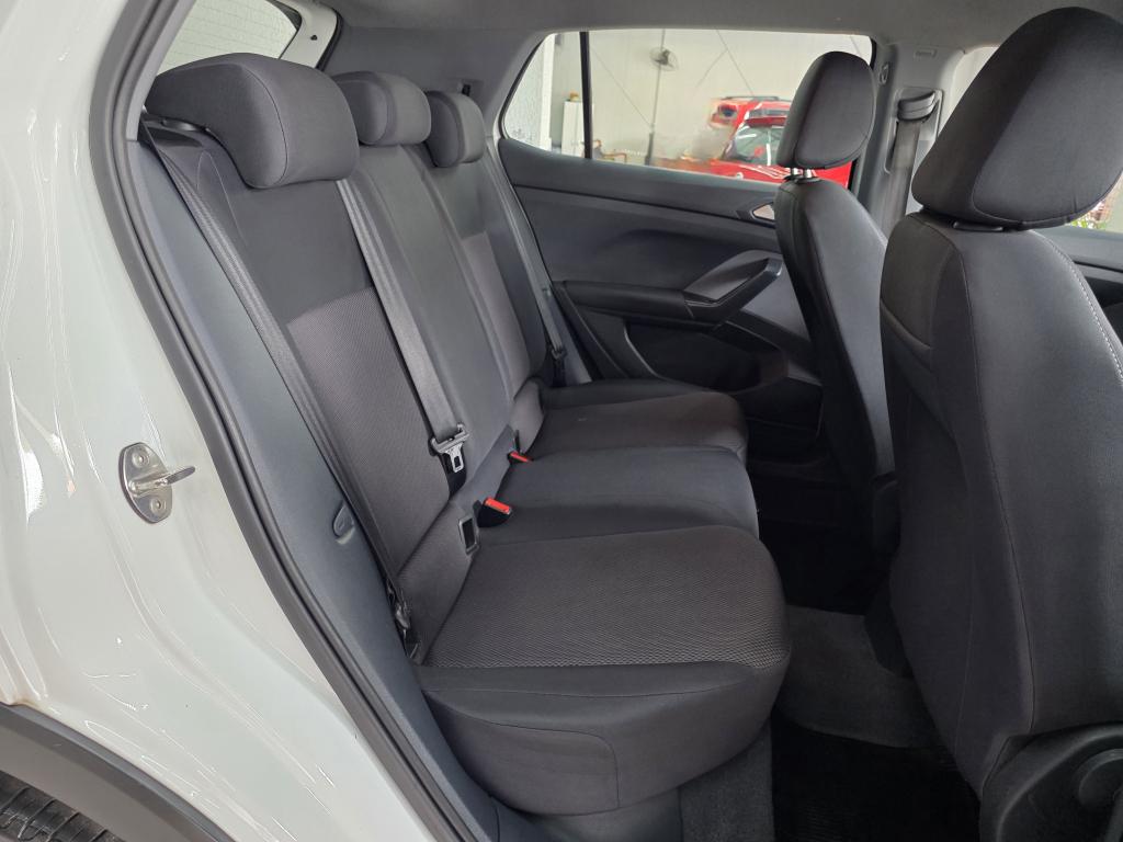 VOLKSWAGEN T-Cross - Foto