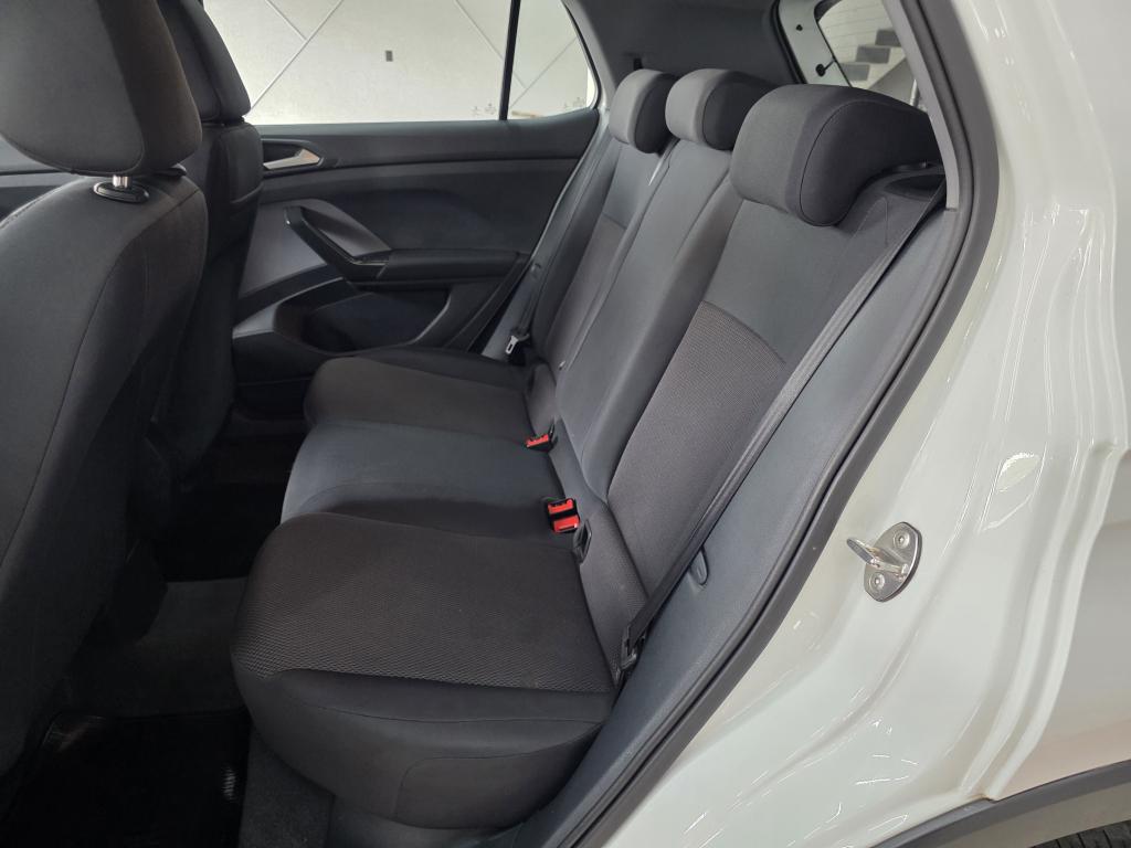 VOLKSWAGEN T-Cross - Foto