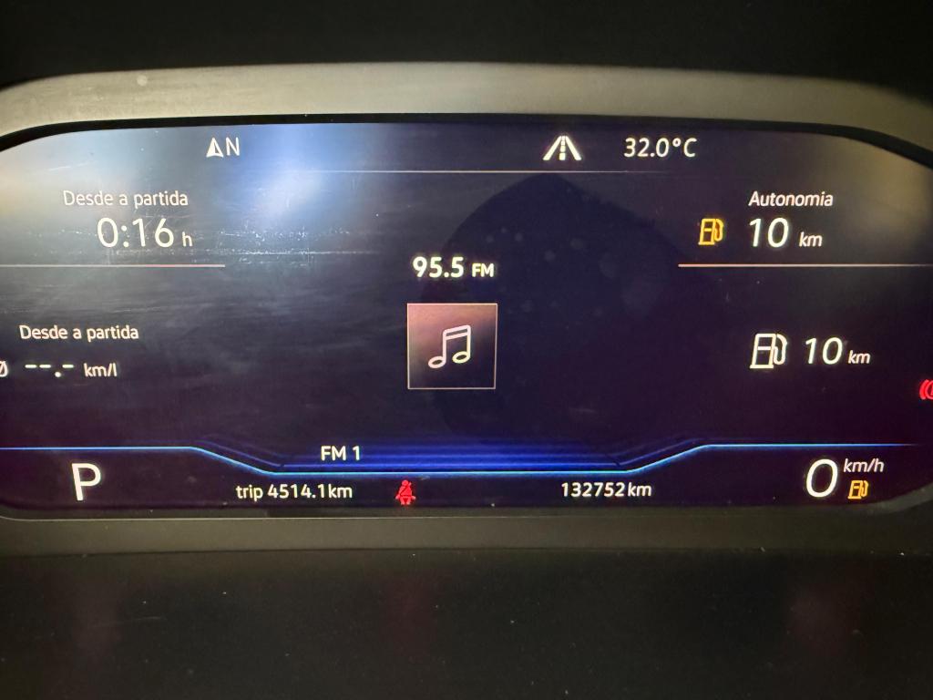 VOLKSWAGEN T-Cross - Foto