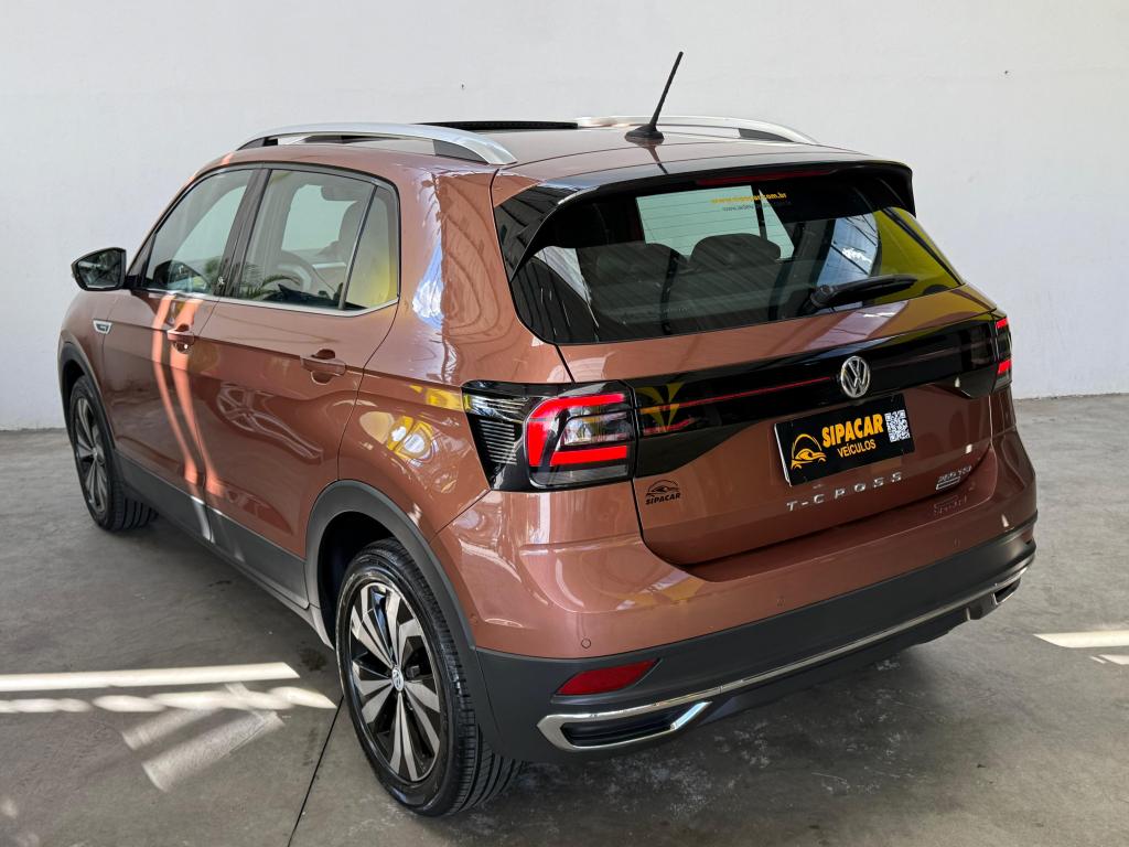 VOLKSWAGEN T-Cross - Foto