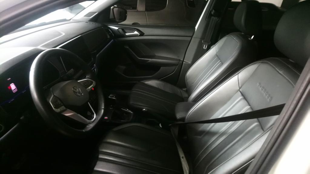 VOLKSWAGEN T-Cross - Foto