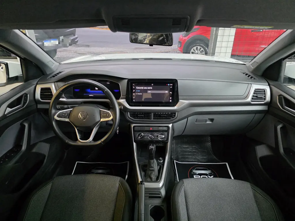 VOLKSWAGEN T-Cross - Foto