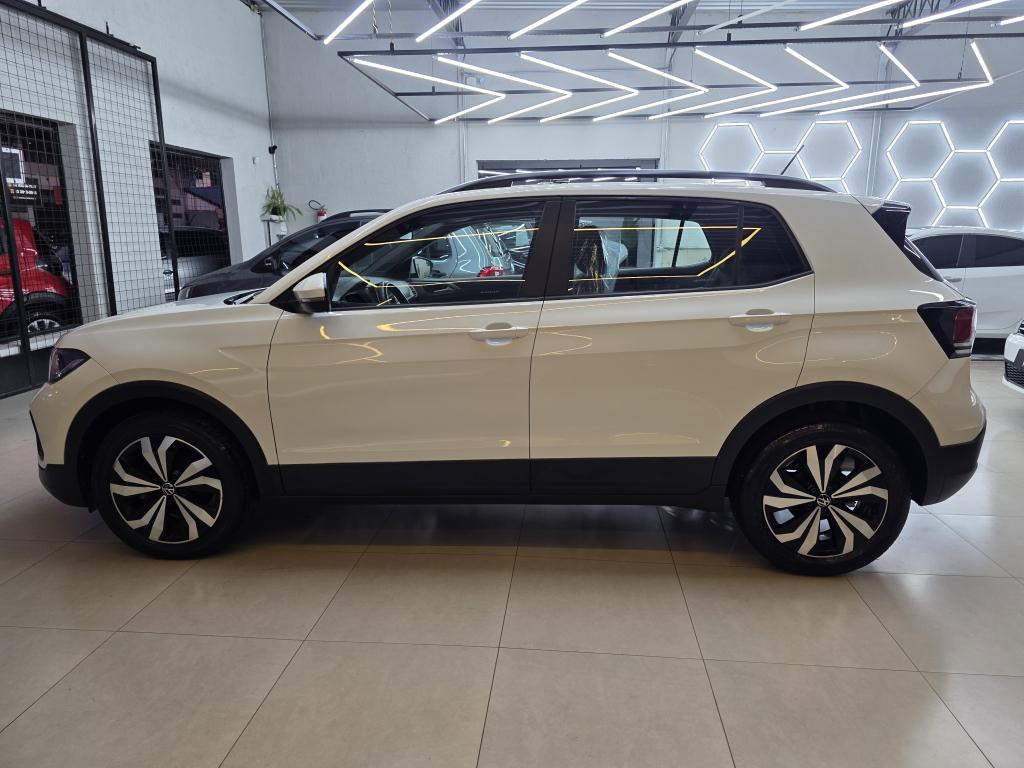 VOLKSWAGEN T-Cross - Foto