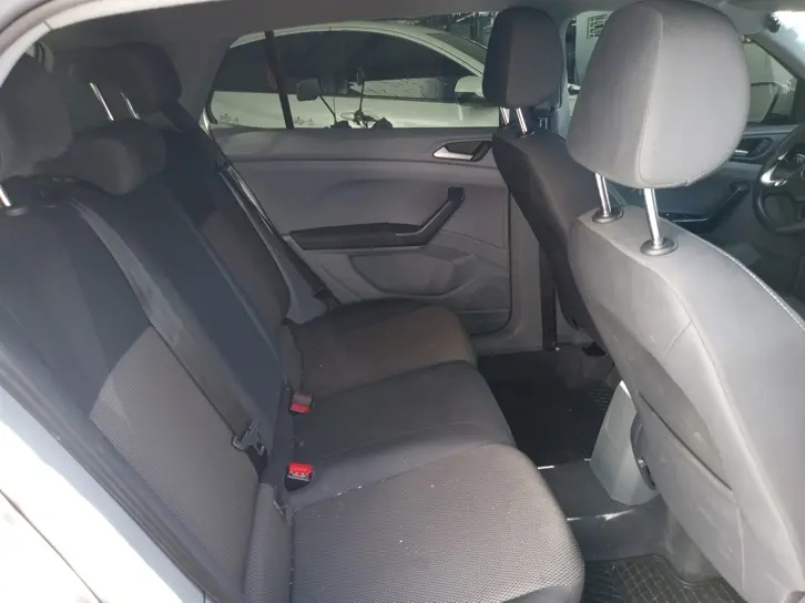 VOLKSWAGEN T-Cross - Foto