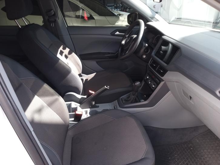 VOLKSWAGEN T-Cross - Foto
