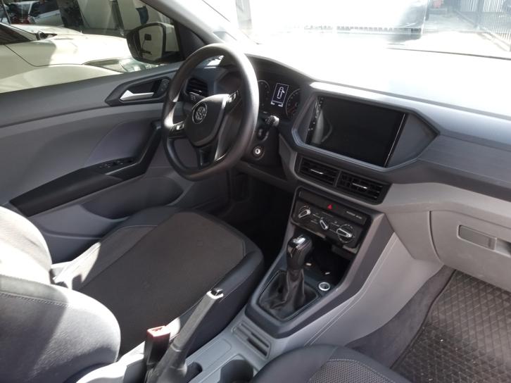 VOLKSWAGEN T-Cross - Foto