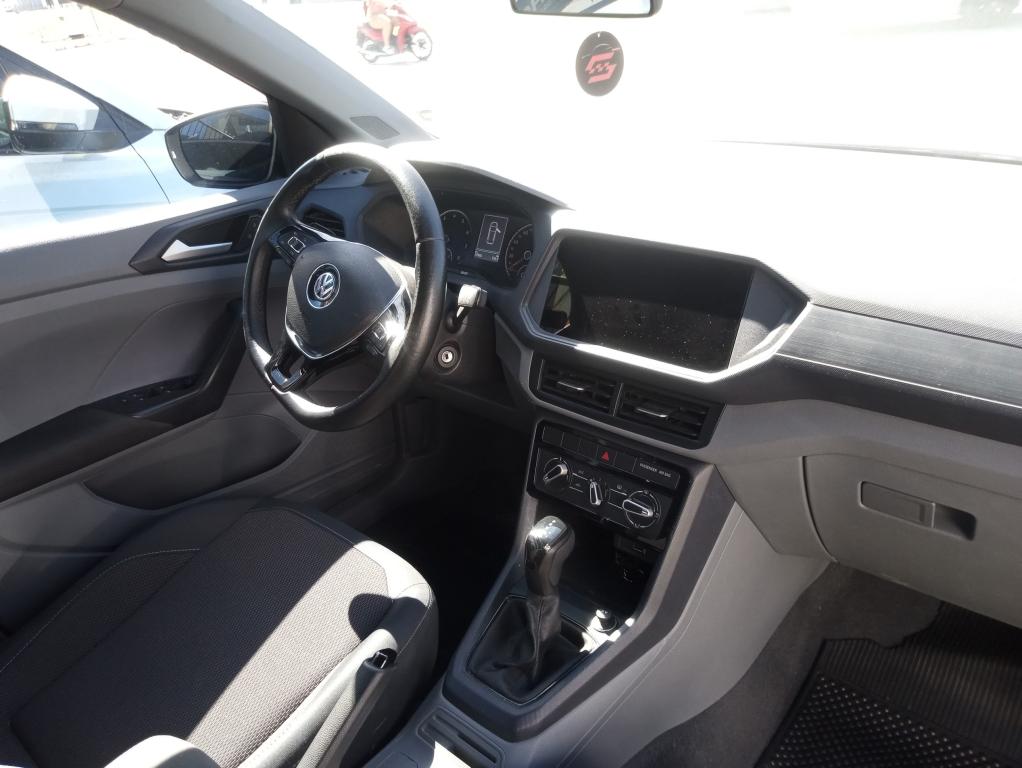 VOLKSWAGEN T-Cross - Foto