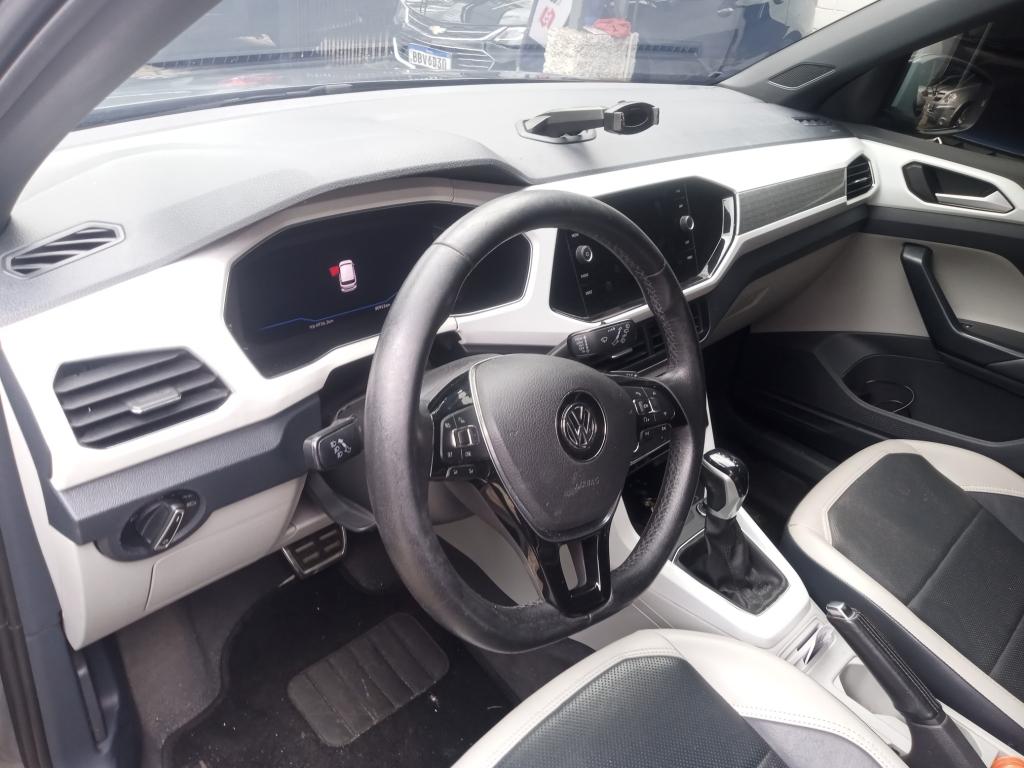 VOLKSWAGEN T-Cross - Foto