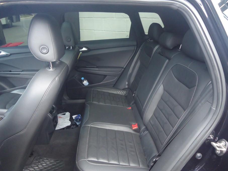 VOLKSWAGEN Taos - Foto