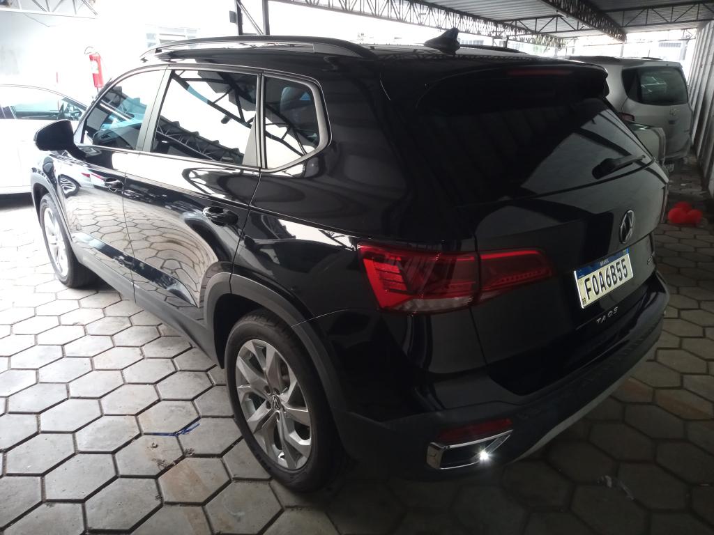 VOLKSWAGEN Taos - Foto
