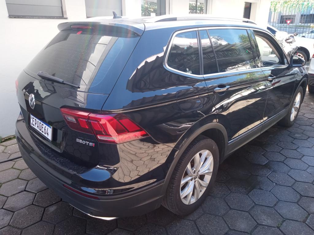VOLKSWAGEN Tiguan - Foto