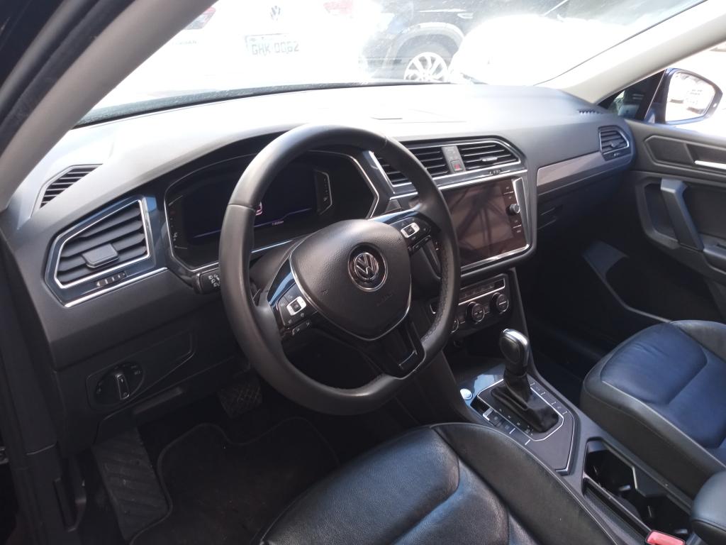 VOLKSWAGEN Tiguan - Foto
