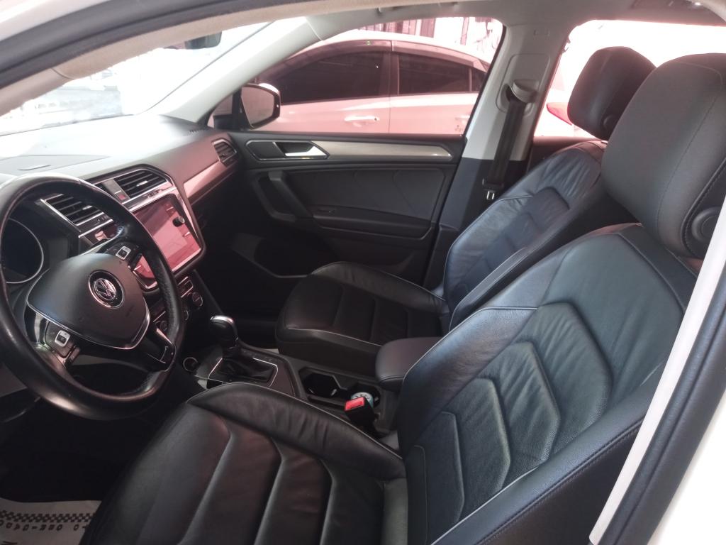 VOLKSWAGEN Tiguan - Foto
