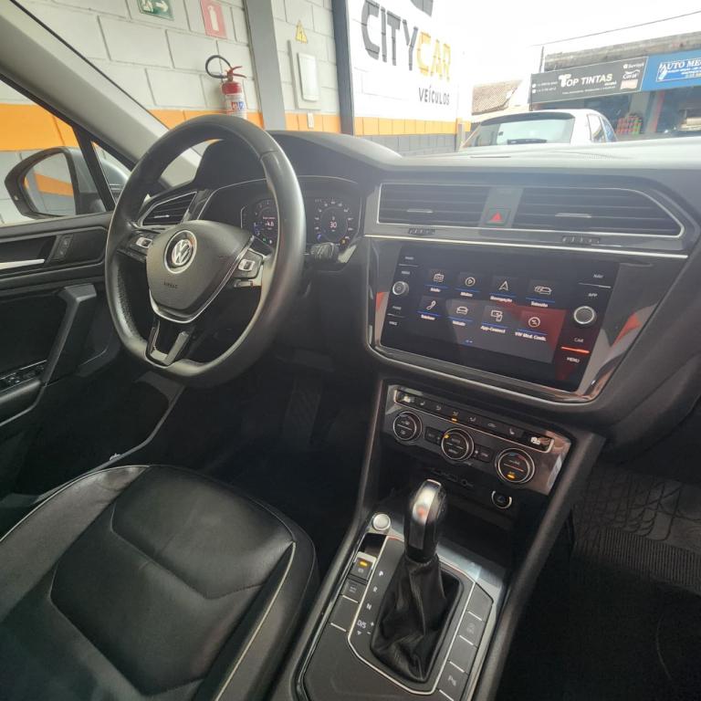 VOLKSWAGEN Tiguan - Foto