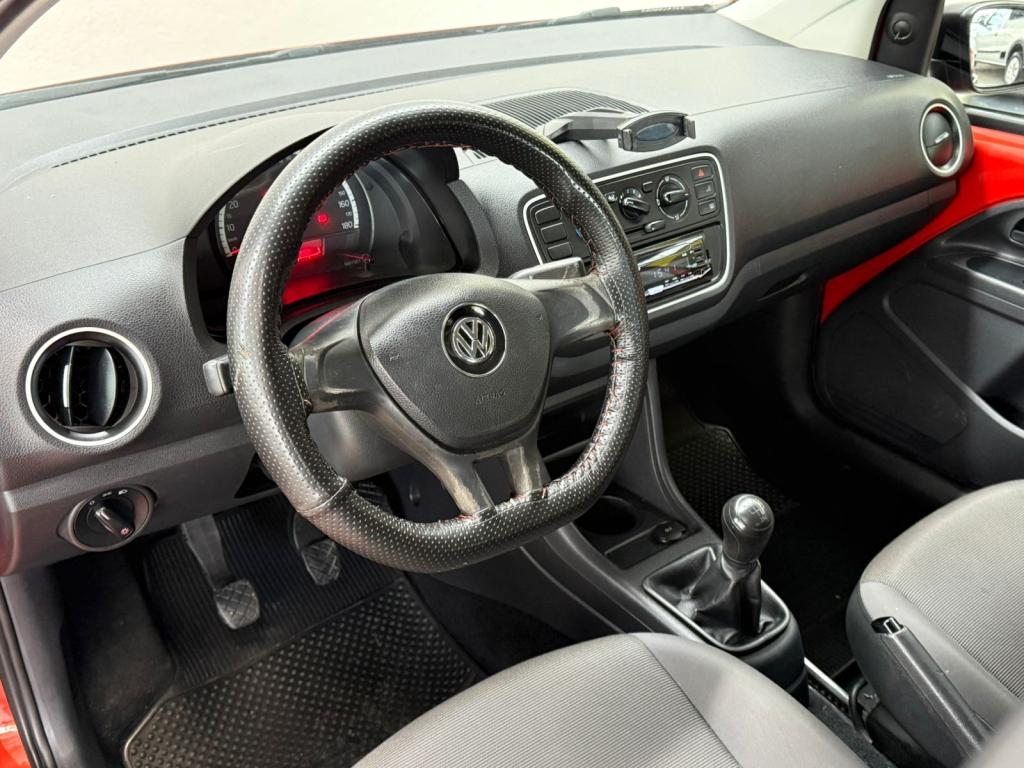 VOLKSWAGEN UP - Foto