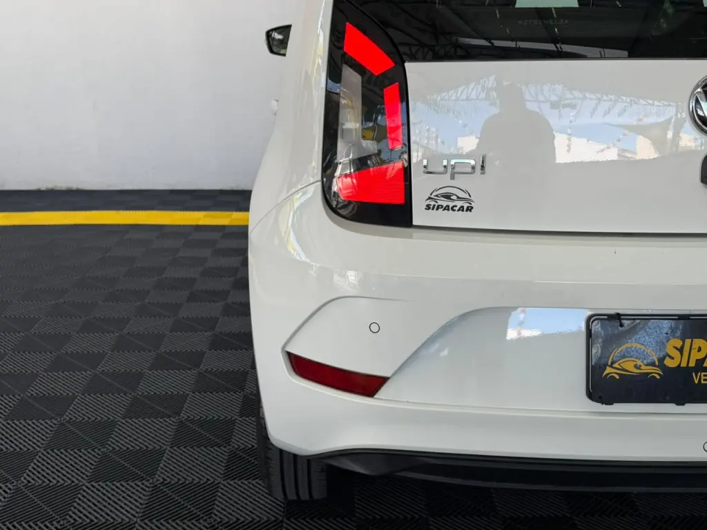 VOLKSWAGEN UP - Foto