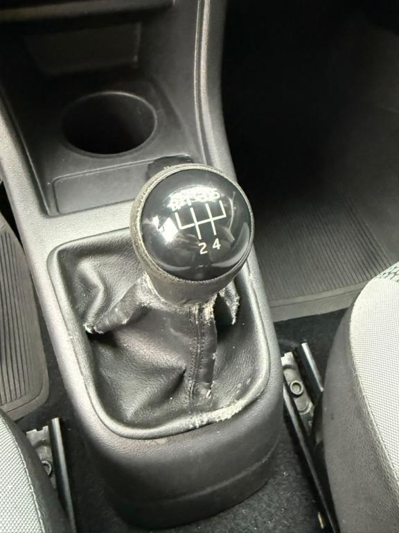 VOLKSWAGEN UP - Foto