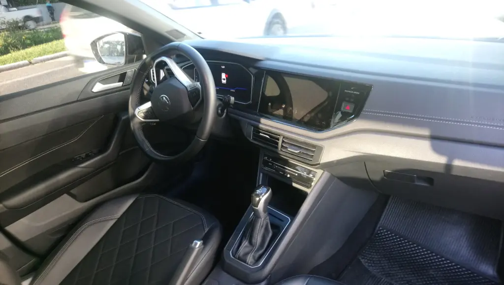 VOLKSWAGEN Virtus - Foto