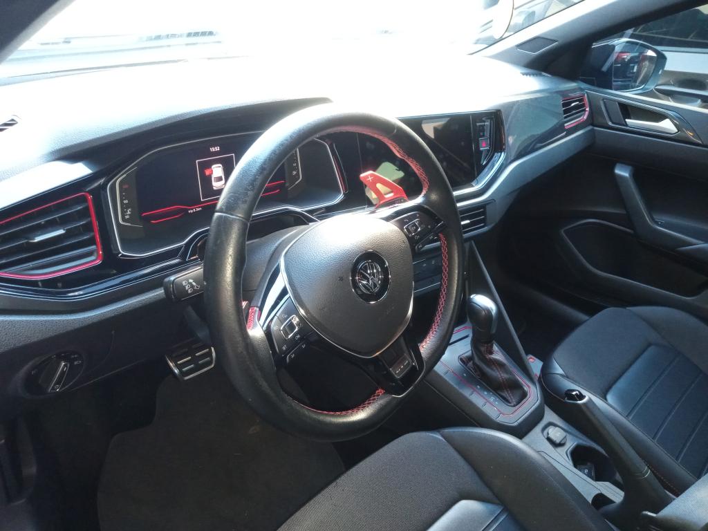 VOLKSWAGEN Virtus - Foto