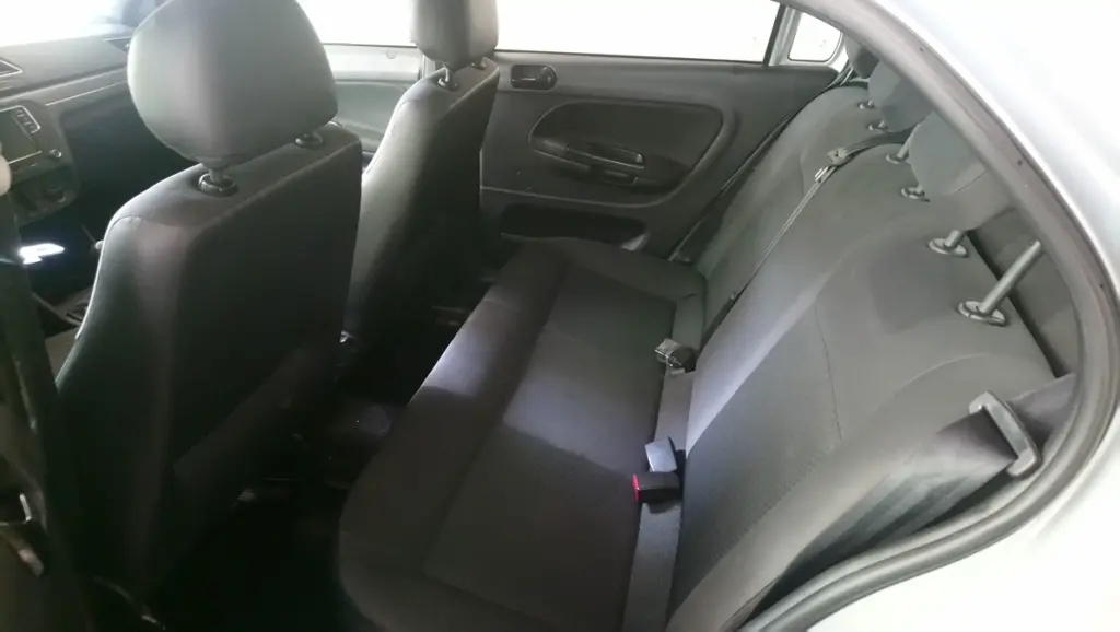 VOLKSWAGEN Voyage - Foto