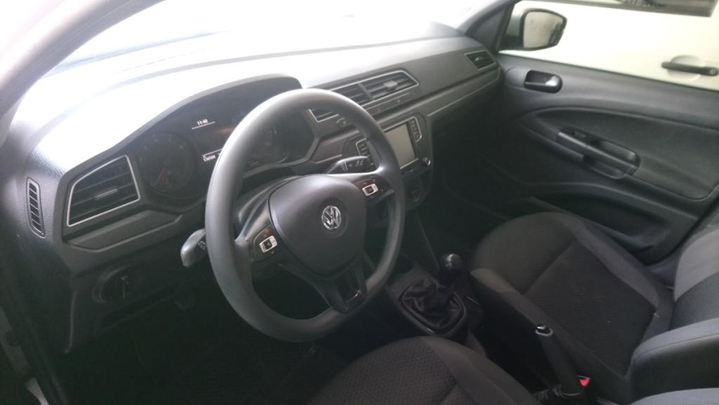 VOLKSWAGEN Voyage - Foto