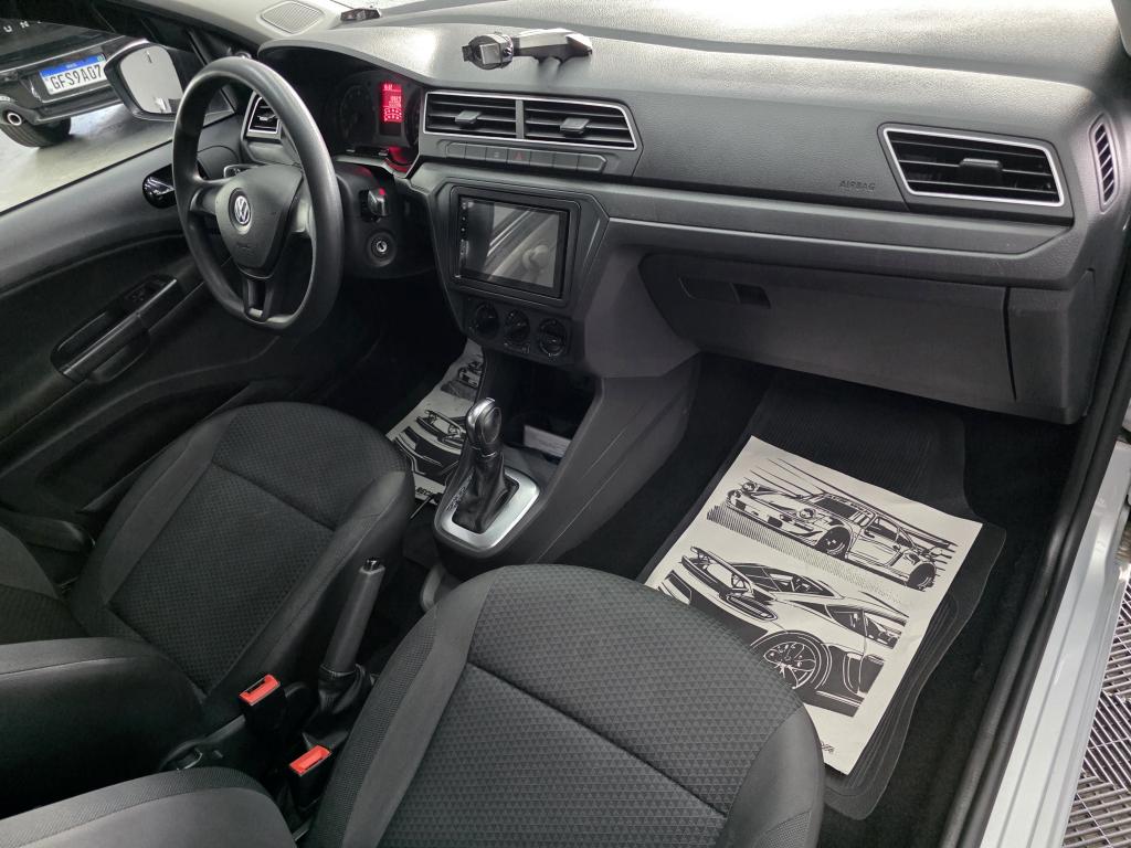 VOLKSWAGEN Voyage - Foto