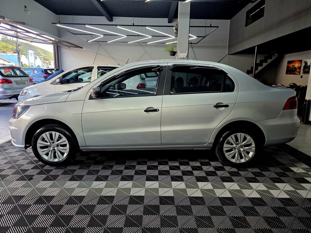 VOLKSWAGEN Voyage - Foto