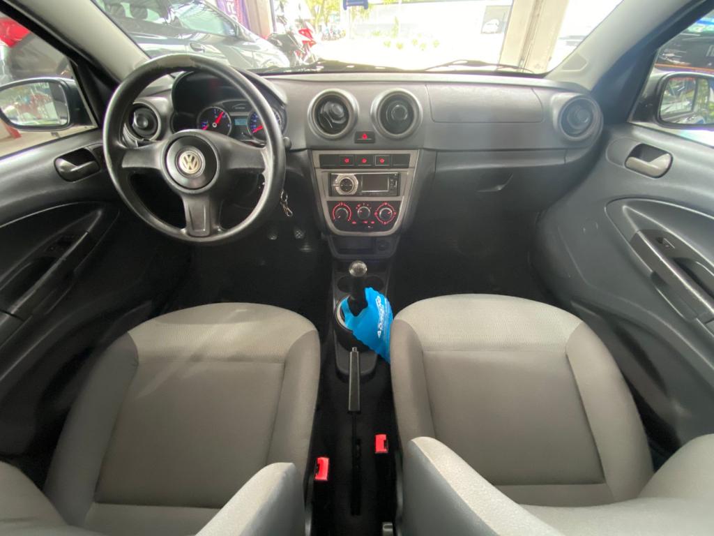 VOLKSWAGEN Voyage - Foto