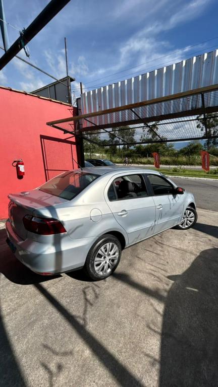 VOLKSWAGEN Voyage - Foto