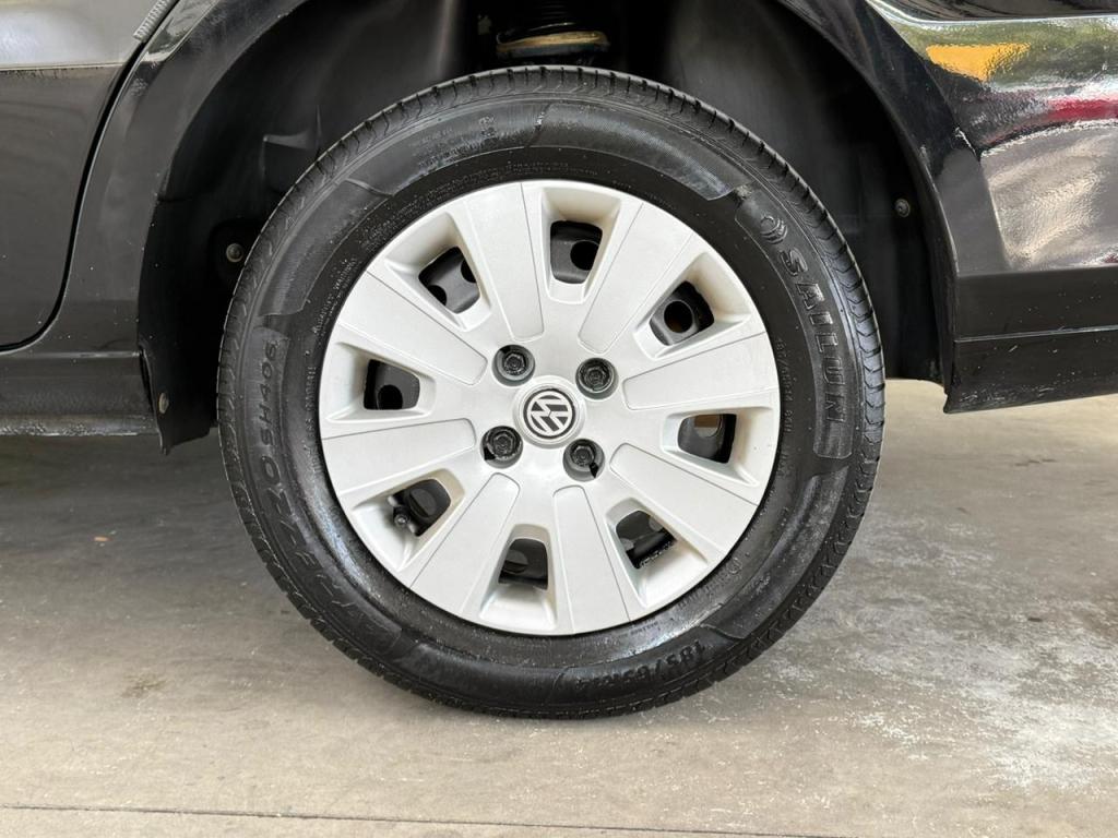 VOLKSWAGEN Voyage - Foto