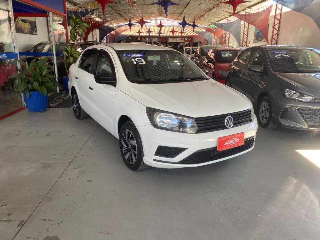 VOLKSWAGEN Voyage - Foto