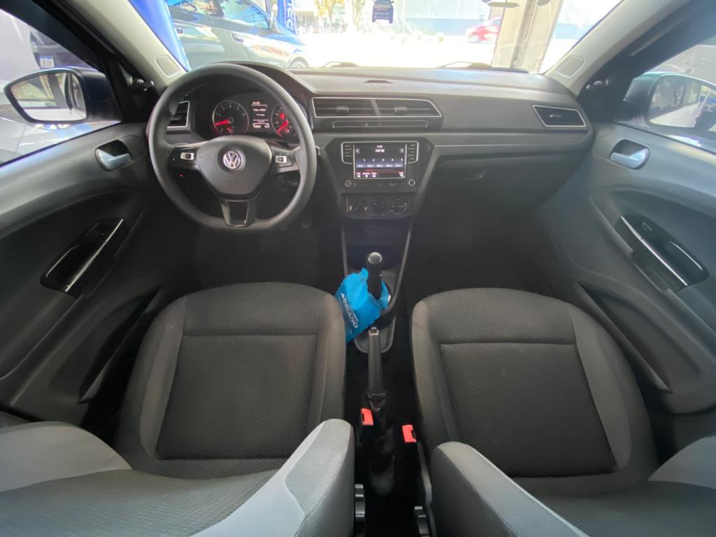 VOLKSWAGEN Voyage - Foto