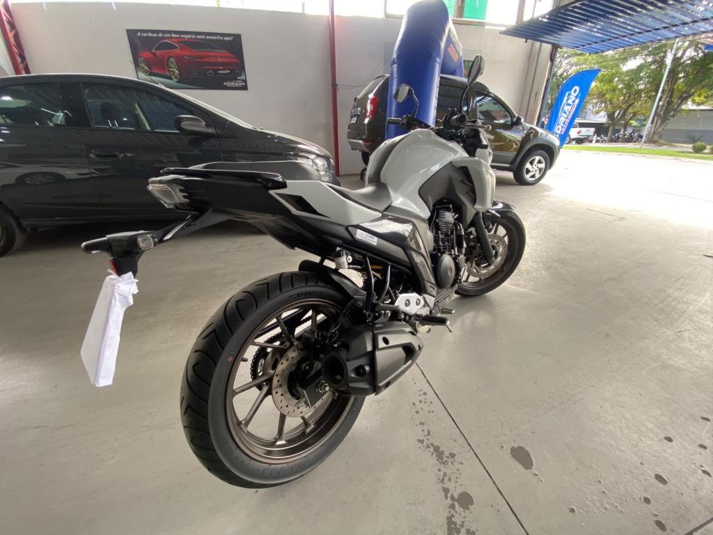 YAMAHA FZ 25 250 Fazer Flex - Foto