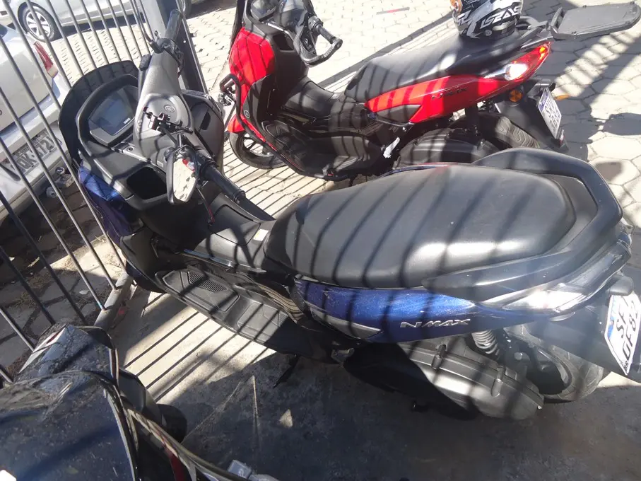 YAMAHA NMax 160 - Foto