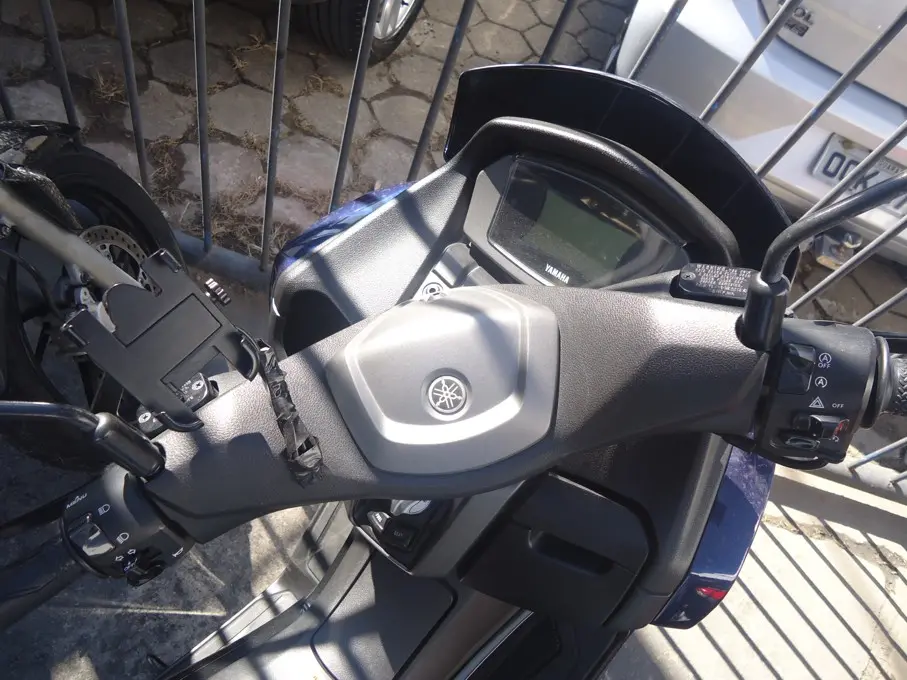 YAMAHA NMax 160 - Foto