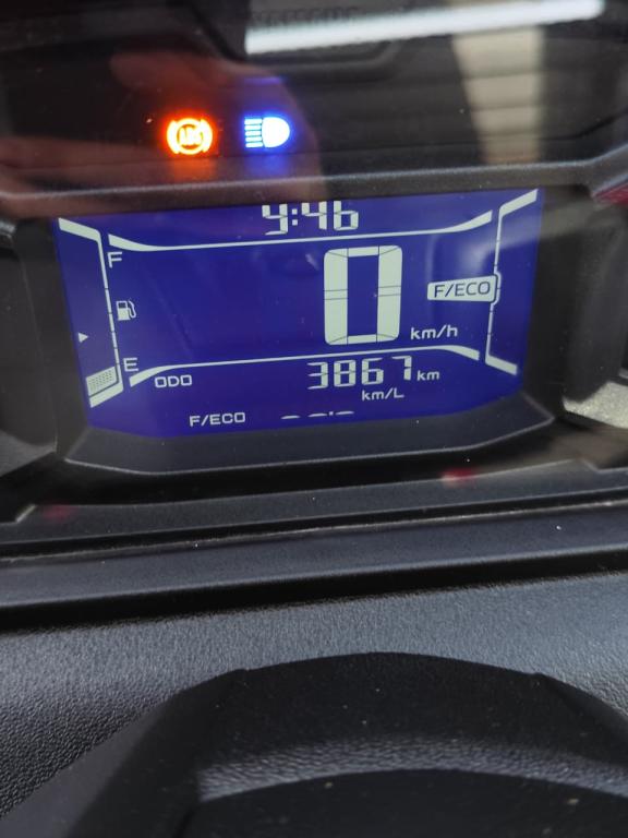 YAMAHA NMax 160 - Foto