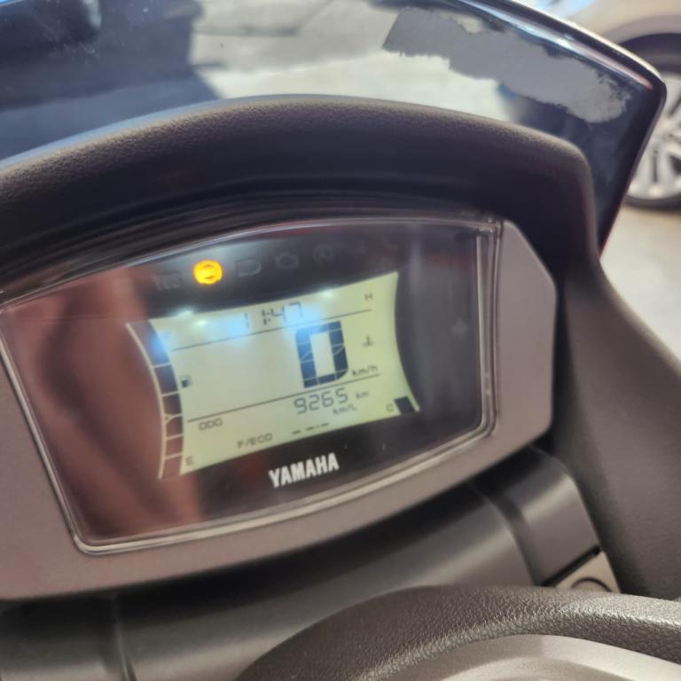 YAMAHA NMax 160 - Foto