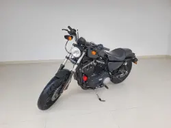 HARLEY DAVIDSON Sportster XL 883 CUSTOM